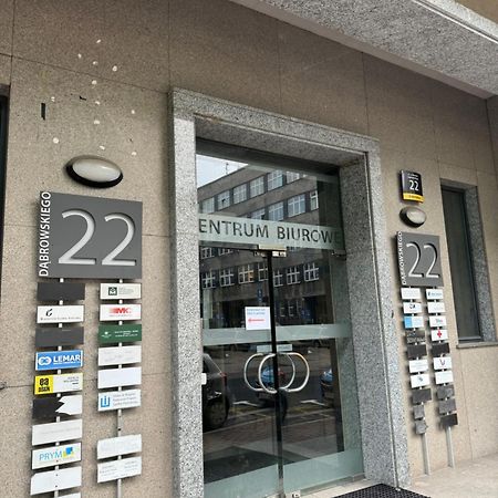 Kawalerki Basi Przy Dabrowskiego 22 Катовице Экстерьер фото